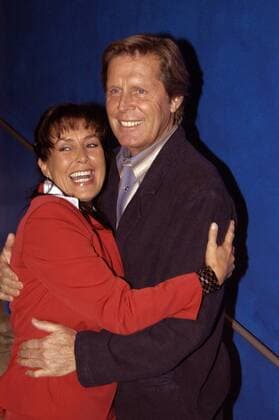 Schauspieler Sigmar Solbach (GER) und Ehefrau Claudia anlässlich der Premiere des Musicals GITTE WENCKE SIW - DIE SHOW im Deutschen Theater in München