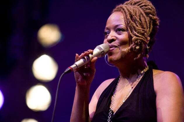 Sängerin Cassandra Wilson während eines Konzertes am Rande des Blue Balls Festival in Luzern - iblguo01087720