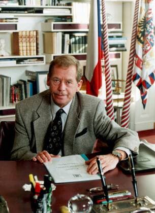President Vaclav Havel in his office at Prague Castle in 1996. CTK Photo Alan Pajer  CTKPhoto00200579