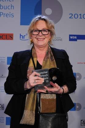 Antje Kunstmann (Verlag Antje Kunstmann) bei dem Fototermin zur Verleihung des Deutschen Hörbuchpreises 2010 am 10.03.2010 im WDR Köln. Ausgezeichnet werden die besten und innovativsten Hörbücher des Vorjahres.