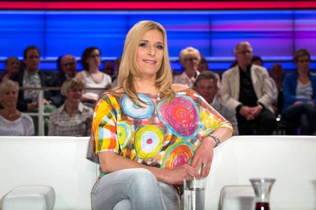 MDR - Riverboat. Sängerin Stefanie Hertel anläßlich der MDR - Talkshow Riverboat am 09.05.2014 im Studio 3 der Mediacity Leipzig.