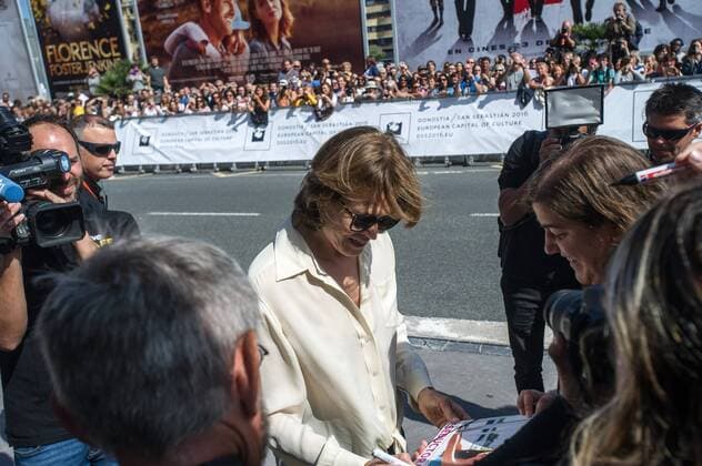 September 20, 2016 - San Sebastian, Guipuzcoa, Spain - Sigourney Weaver attends to the photographers to your arrival at the Hotel Maria Cristina in the 64th San Sebastian International Film Festival on September 20, 2016 in San Sebastian, Spain. San Sebastian Spain  - ZUMAn230