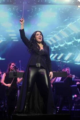 Night of the Proms 2016. Dirigentin Alexandra Arrieche während eines Auftrittes im Rahmen der Night of the Proms 2016 am 25.11.2016 in der SAP-Arena Mannheim.
