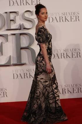 . 09 02 2017. London, United Kingdom . Dakota Johnson arriving at the Fifty Shades Darker premiere in London.  xStephenxLockx xi-Imagesx IIM-14352-0016