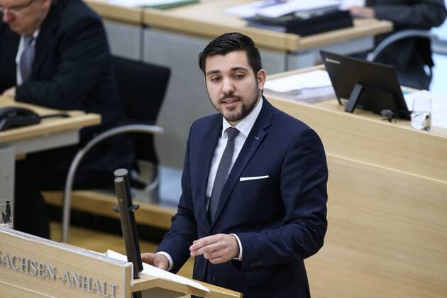 Stellv.Fraktionsvorsitzender Tobias Rausch (AfD,Sachsen Anhalt) - Landtagssitzung im Landtag von Sachsen Anhalt - Fotografiert am 02.03.2017