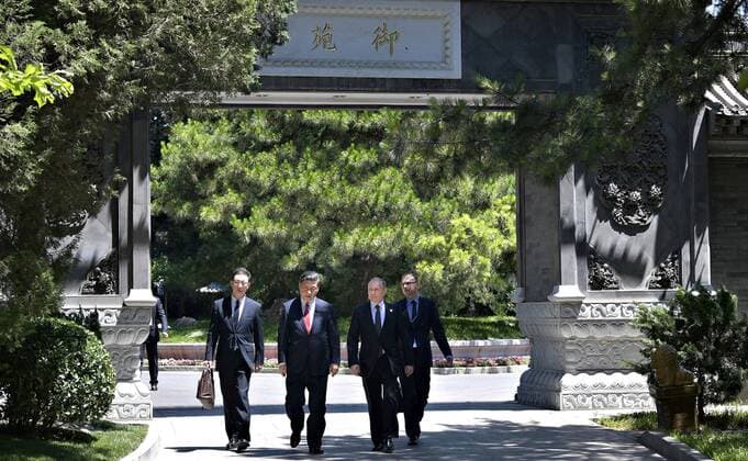 May 14, 2017 - Beijing, China - Chinese President Xi Jinping and Russian President Vladimir Putin walk together before the start of the Belt and Road Forum for International Cooperation May 14, 2017 in Beijing, China. Thirty heads of state gathered in Beijing to reaffirm their commitment to build an open economy and ensure free and inclusive trade. Beijing China - ZUMAp138 20170514_zaa_p138_001 Copyright: xAlexeixNikolskyx