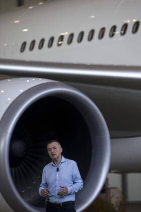 CEO of IAG, Willie Walsh during the presentation of the low-cost airline Level, in Barcelona, northeastern Spain, 01 June 2017. The new airline, operated by Iberia, is to take off for first time from the airport of El Prat de Llobregat to Los Angeles on 01 June NEW LOW-COST AIRLINE LEVEL S INAUGURAL FLIGHT FROM BARCELONA TO LOS ANGELES !ACHTUNG: NUR REDAKTIONELLE NUTZUNG!  Copyright: xQuiquexGarciax GRA112 20170601-636319404544531480