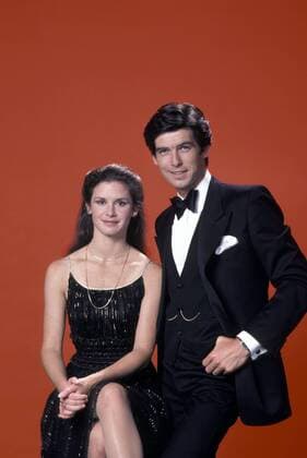 Studio Publicity Still from Remington Steele Stephanie Zimbalist, Pierce Brosnan circa 1983 Los Angeles CA USA  Copyright: xAmericanxPictorialx 31708128