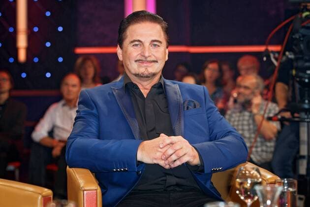 MDR - Riverboat. Designer Brautmoden Uwe Herrmann anläßlich der Aufzeichnung der MDR - Talkshow Riverboat am 15.09.2017 im Studio 3 der Mediacity Leipzig.