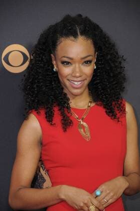17 September 2017 - Los Angeles, California - Sonequa Martin-Green. 69th Annual Primetime Emmy Awards - Arrivals held at Microsoft Theater in Los Angeles. Photo Credit: Birdie Thompson AdMedia 220735 AdMedia Starface 2017-09-17 CA Los Angeles Etats-Unis  Copyright: xAdMediax STAR_220735_049