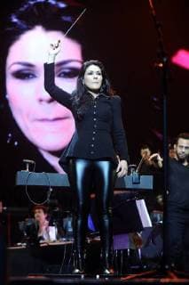 Night of the Proms 2017. Dirigentin Alexandra Arrieche während eines Auftrittes im Rahmen der Night of the Proms 2017 am 22.12.2017 in der SAP-Arena Mannheim.