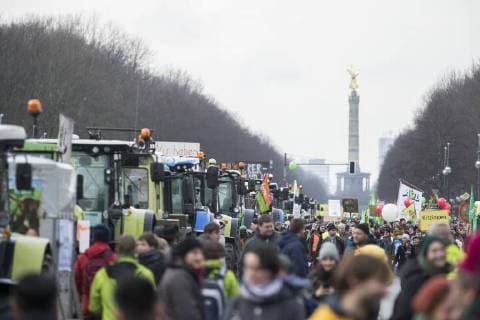 Themen der Woche Menschen nehmen der Demonstration Wir haben es satt in Berlin am 20. Januar 2018 teil. in Berlin