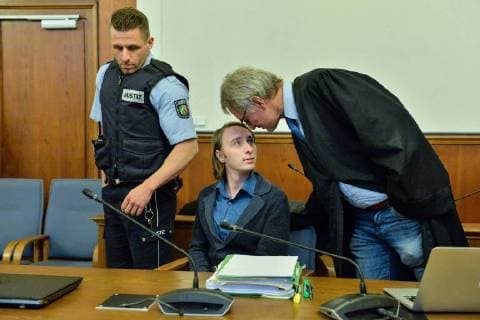 Themen der Woche Strafverfahren gegen den mutmaßlichen BVB - Attentäter Sergej W.am 29.01.2018 im Landgericht in Dortmund Sergej W. im Gerichtssaal
