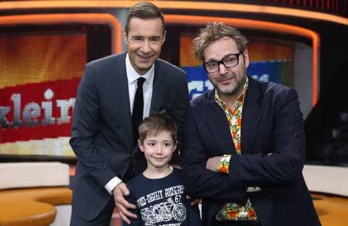 Entertainment Bilder der Woche Themen der Woche Bilder des Tages Fototermin ãKlein gegen Groß Einladung zum Fototermin ãKlein gegen Groß Ð Das unglaubliche DuellÒ mit Kai Pflaume Gäste: v.l. Kai Pflaume, Paul Panzer und David Höhle (8) Berlin Berlin Deutschland Studio Berlin