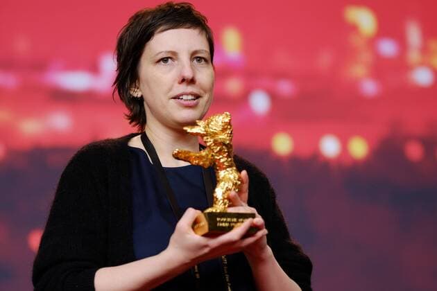 Themen der Woche Bilder des Tages Regisseurin Adina Pintilie mit dem Goldenen Bären für den Besten Film anlässlich der Preisverleihung der 68. Internationalen Filmfestspiele Berlin snapshot-photography xSeeliger