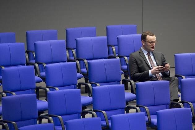 Bilder des Tages Deutschland, Berlin, Bundestag, 18. Sitzung, Jens Spahn CDU, 02.03.2018