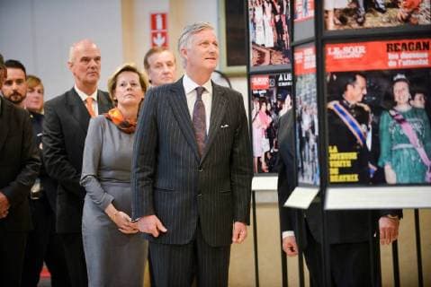 King Philippe - Filip of Belgium pictured during a royal visit to the La Famille royale fait la Une exposition organized by the Soirmag magazine, Wednesday 07 March 2018 in Brussels. The weekly publication is celebrating their 90th anniversary with an exhibition of 300 magazine covers featuring the Royal Family F. Andrieu Agencepeps Reporters Roi Philippe durand la visite de l exposition La Famille royale fait la Une organisÃ