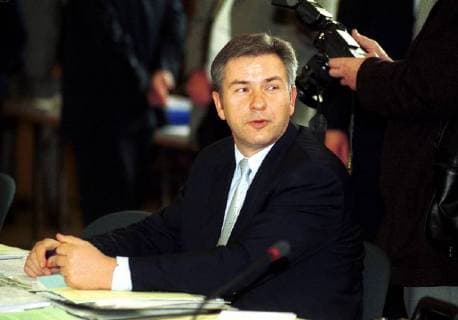 Klaus Wowereit, regierender Bürgermeister von Berlin, nimmt am Donnerstag (25.10.2001) in Saarbrücken an der Ministerpräsidentenkonferenz teil.
