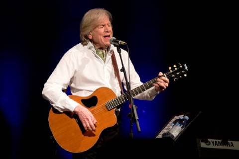 Justin Hayward Die Stimme von Moody Blues im Mozartsaal der Stuttgarter Liederhalle. Stuttgart Baden-Württemberg Deutschland