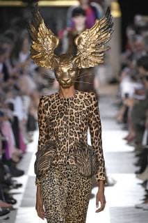 Entertainment Themen der Woche KW26 Entertainment-Bilder des Tages Paris Fashion Week. Défilé Haute Couture Automne-Hiver 2018 19. Schiaparelli. Paris Fashion Week. Haute Couture Fall-Winter Runway 2018 19. Schiaparelli.