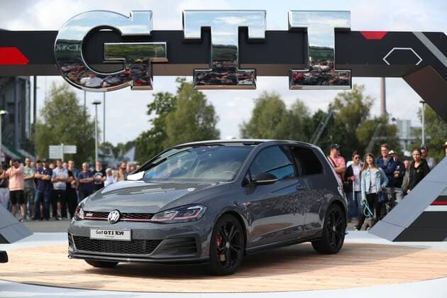 News Themen der Woche KW 35 News Bilder des Tages Wolfsburg Niedersachsen Wolfsburg, 01.09.2018, an der Volkswagen Arena, Deutschlandpremiere des Golf GTI TCR Concept1 auf dem GTI Coming Home Wolfsburg 2018 , HauptbuÌˆhne mit der offiziellen BegruÌˆßung