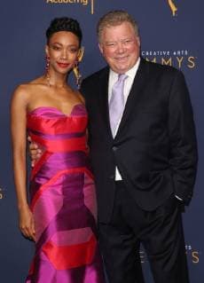 08 September 2018 - Los Angeles, California - Sonequa Martin-Green and William Shatner. 2018 Creative Arts Emmys Awards held at Microsoft Theater. Photo Credit: F. Sadou AdMedia 229901 2018-09-08 CA Los Angeles Etats-Unis  Copyright: xAdMediax STAR_229901_054