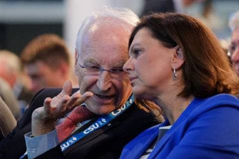 Edmund STOIBER, Ehren - Vorsitzender und Ilse AIGNER. Christlich Soziale Union (CSU), kleiner Parteitag 2018, am 15.09.2018 in Muenchen P O S T P A L A S T Deutschland.