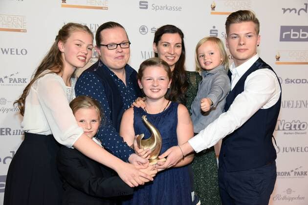 Entertainment Bilder der Woche KW39 Angelo Kelly und Familie bei der Goldene Henne 2018 in der Messe Leipzig am 28.09.2018 - Gewinnerwand