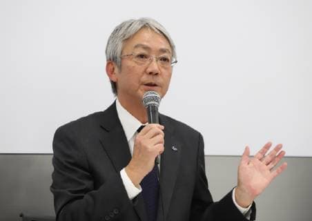 September 28, 2019, Tokyo, Japan - Japan s automaker Subaru president Tomomi Nakamura announces that the workers rewriting of measument values at the final vehicle inspection including brake test at their plants during a press conference at Subaru s headquarters in Tokyo on Friday, September 28, 2018.  (86764993)