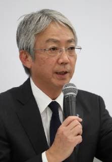 September 28, 2019, Tokyo, Japan - Japan s automaker Subaru president Tomomi Nakamura announces that the workers rewriting of measument values at the final vehicle inspection including brake test at their plants during a press conference at Subaru s headquarters in Tokyo on Friday, September 28, 2018.  (86765000)