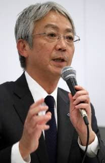 September 28, 2019, Tokyo, Japan - Japan s automaker Subaru president Tomomi Nakamura announces that the workers rewriting of measument values at the final vehicle inspection including brake test at their plants during a press conference at Subaru s headquarters in Tokyo on Friday, September 28, 2018.  (86765041)
