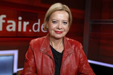 Gesine Lötzsch in der ARD-Talkshow hart aber fair im WDR Fernsehstudio A. Köln, 08.10.2018