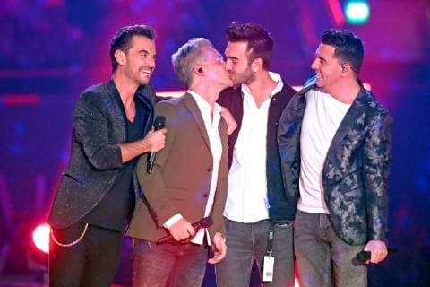 Entertainment Bilder der Woche KW42 Entertainment Bilder des Tages ARD: SCHLAGERBOOM 2018 - Alles Funkelt! Alles Glitzert! . Sänger Florian Silbereisen , Jan Smit , Christoff de Bolle und sein Freund Verlobter Ritchie ( KLUBBB3 ) während der ARD Fernsehshow SCHLAGERBOOM 2018 - Alles Funkelt! Alles Glitzert! am 20.10.2018 in der Westfalenhalle Dortmund. 20181021BOS0064