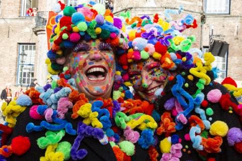 Entertainment Themen der Woche KW45 News Bilder des Tages Hoppeditz Erwachen, Karneval, Düsseldorf, Deutschland Düsseldorf, Deutschland, 11. November 2018. Die Bunten Bömmelchen. Beginn der Karnevalssession 2018 2019 mit dem Event Hoppeditz Erwachen in Düsseldorf.