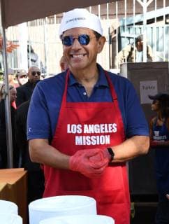 21 November 2018 - Los Angeles, California - Antonio Villaraigosa. 2018 LA Mission Thanksgiving held at LA Mission. Photo Credit: Birdie Thompson AdMedia 232620 2018-11-21 CA Los Angeles Etats-Unis  Copyright: xAdMediax STAR_232620_351