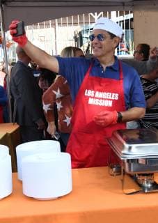 21 November 2018 - Los Angeles, California - Antonio Villaraigosa. 2018 LA Mission Thanksgiving held at LA Mission. Photo Credit: Birdie Thompson AdMedia 232620 2018-11-21 CA Los Angeles Etats-Unis  Copyright: xAdMediax STAR_232620_352