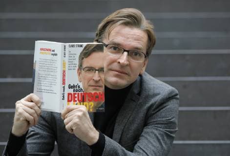 Entertainment Bilder der Woche KW47 News Bilder des Tages Claus Strunz, Journalist, Moderator, TV-Produzent, Deutschland, Berlin, Buchpräsentation: Plassenbuch-Verlag , Geht s noch Deutschland? von Claus Strunz, 22.11.2018
