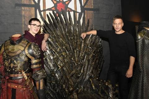 Entertainment Bilder der Woche KW48 Entertainment Bilder des Tages Isaac Hempstead Wright und Tom Wlaschiha beim Pressetermin zur Austellung Game Of Thrones - The Touring Exhibition in der Centro Promenade. Oberhausen, 26.11.2018