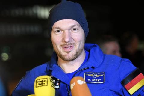 Entertainment Bilder des Tages Alexander Gerst bei seiner Ankunft auf dem Flughafen Köln Bonn. Köln, 20.12.2018