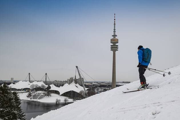 News Themen der Woche KW02 News Bilder des Tages Winterimpressionen, Olympiapark Muenchen. 11.01.2019