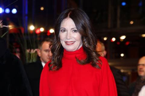 Entertainment Bilder des Tages Iris Berben bei der Eroeffnung der 69. Berlinale mit der Film Premiere von The Kindness of Strangers am 7.02.2019 in Berlin Berlinale Opening mit der The Kindness of Strangers Film Premiere in Berlin, 2019