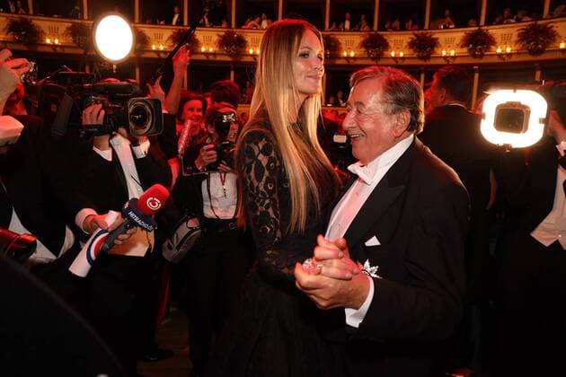Entertainment Themen der Woche KW09 Entertainment Bilder des Tages Opernball Wien, Oper, 28. 02. 2019 Richard LUGNER, Elle MacPHERSON