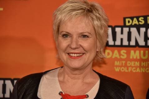 Moderatorin Birgit Biggi Lechtermann kommt am 07.03.2019 in Köln zur Premiere des Musical Das ist Wahnsinn in den Musical Dome.