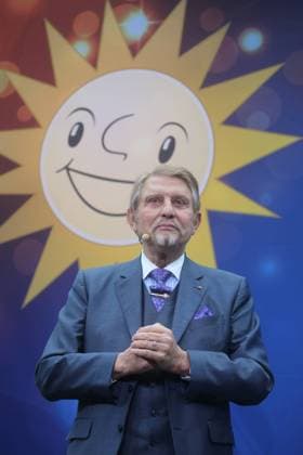 220219 Halle Saale Sachsen Anhalt K&K neue Merkur Spielbanken Sachsen Anhalt Spielbank Eröffnung Paul Gauselmann ( Gauselmann AG)