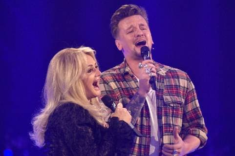 Bonnie Tyler und Ben Zucker in der TV Show Alle singen Kaiser - das große Schlagerfest in der Media City. Leipzig, 16.03.2019