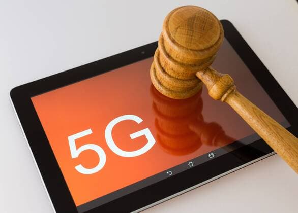 News Themen der Woche KW12 News Bilder des Tages Symbolbild zur 5G Versteigerung, Mainz, Deutschland. 5G Netz