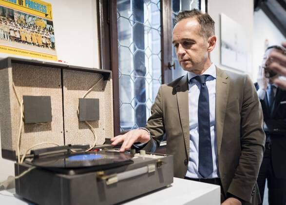 Entertainment Themen der Woche KW19 Bundesaussenminister Heiko Maas, SPD, besucht den Artivism Atrocity Prevention Pavillon des Auschwitz Instituts Peace and Reconciliation. Venedig, 11.05.2019. Venedig Italy
