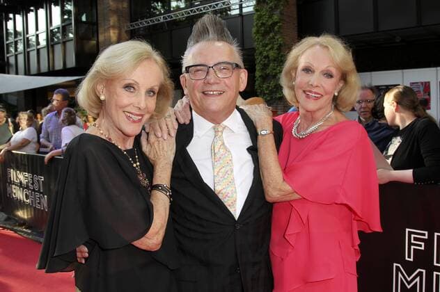 Entertainment Themen der Woche KW26 Entertainment Bilder des Tages Alice & Ellen Kessler und Götz Alsmann bei der Premiere von Ein treuer Mann L homme fidele auf dem 37. Filmfest München 2019 im Festivalzentrum Gasteig. München, 03.07.2019