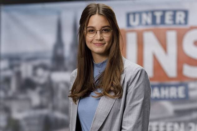 Josephine Becker beim 16. Fantreffen am Set der RTL-Serie Unter uns in den MMC Studios. Köln, 12.08.2019