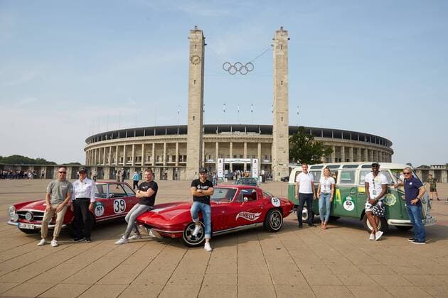 Entertainment Bilder des Tages Ellen Lohr, Sydney Hoffmann, Grafite (Edinaldo Batista Libânio), Pierre Littbarski und Copiloten - Start zur Hamburg-Berlin-Klassik Rallye 2019 am Olympiastadion Berlin am 29.08.2019. Hamburg-Berlin-Klassik Rallye 2019